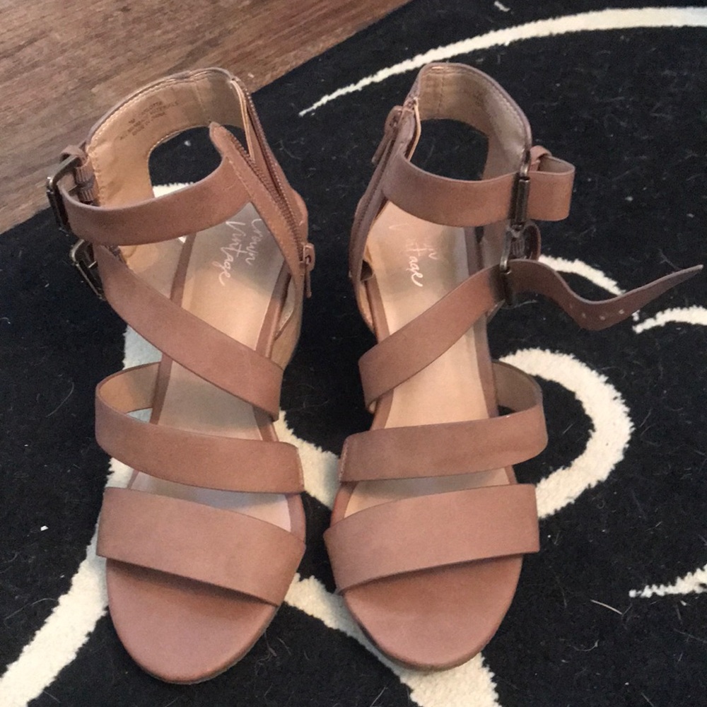 crown vintage heels